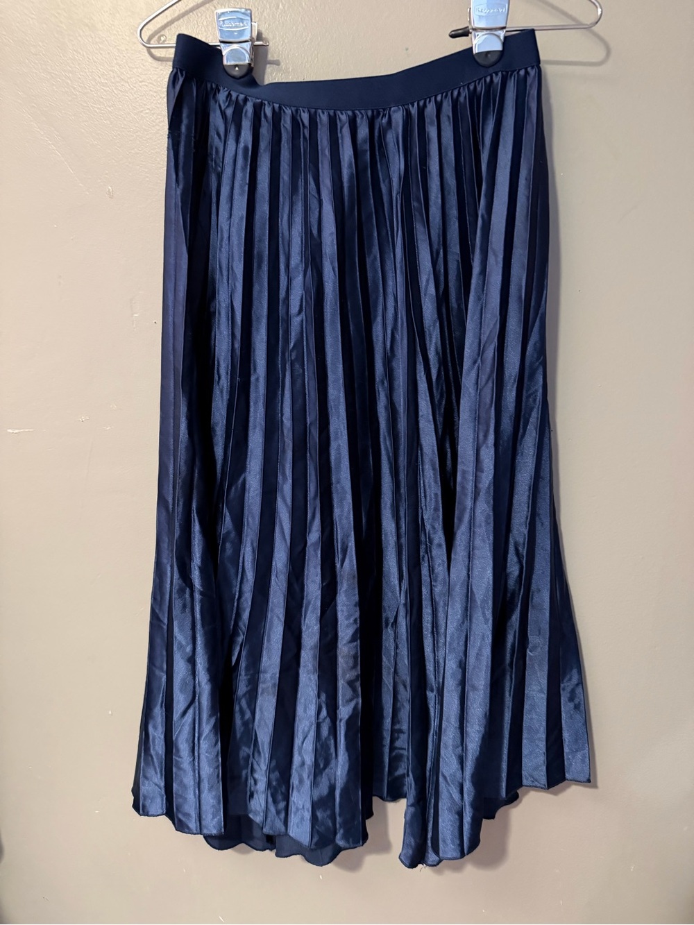 Pleated Shiny Navy Midi Skirt
